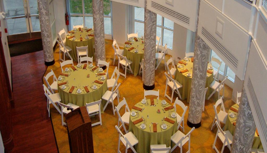 The Mandel Room can accommodate up to 40 guests and is ideal for board meetings, an intimate