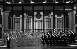 4-2 0 0 5 N O V. 2 0 0 4 THE MENDELSSOHN CHOIR The 100 voice Mendelssohn Choir is the choir of choice of the Pittsburgh Symphony Orchestra.