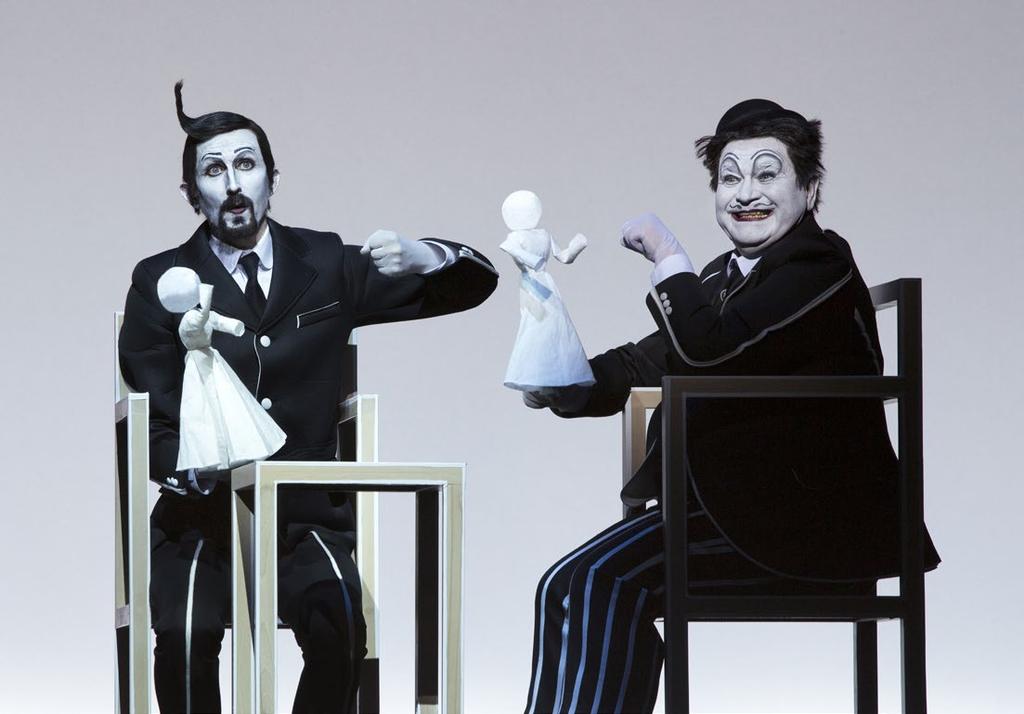 An impressive show about optimists and pessimists (under the supervision of an omnipresent Time) is a unique project originating from already the second meeting of the elites of the Czech theatre and