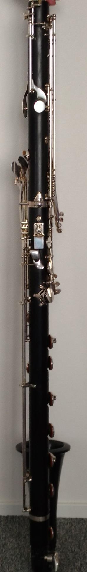 The keys on the back of a Selmer Paris