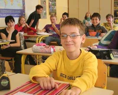 I m Aldin. I m twelve years old. I have two brothers. I have a computer and a bike. I wake up at 7 o clock. I go to school at 7.20. I visit I.