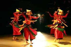 DANCE THEATRE OF IRELAND AND THE NOW DANCE COMPANY, KOREA TOURING IRELAND NOVEMBER & KOREA SEPTEMBER