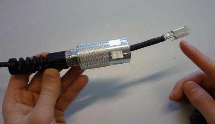 Installation Figure 301: Crimp the RJ-45 plug Terminate the Ethernet cable