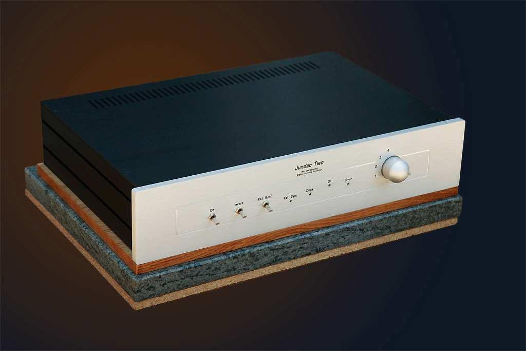 24 bit non-oversampling digital to analog converter The is the result of many years of innovations and listening tests.